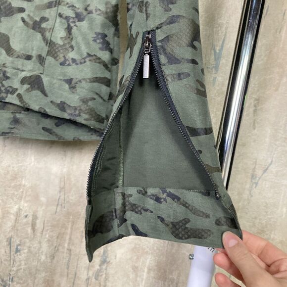 LYSSÉ NY Moto Zip Up Snap Jacket Camouflage Green Sz Medium Green Army Short EUC - Picture 6 of 14